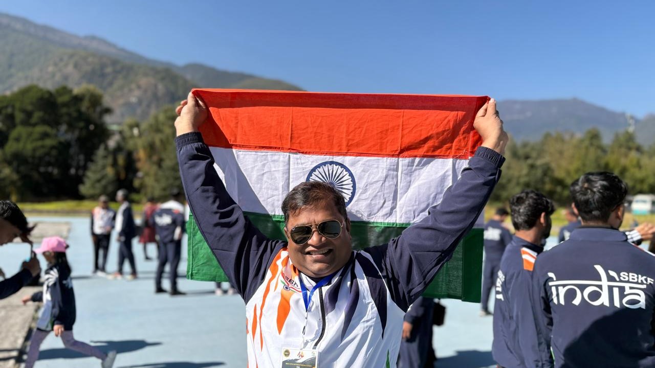 പവർലിഫ്റ്റിങ്ങിൽ സ്വർണ്ണം നേടി ഭൂട്ടാനിലെ വൈദീകൻ