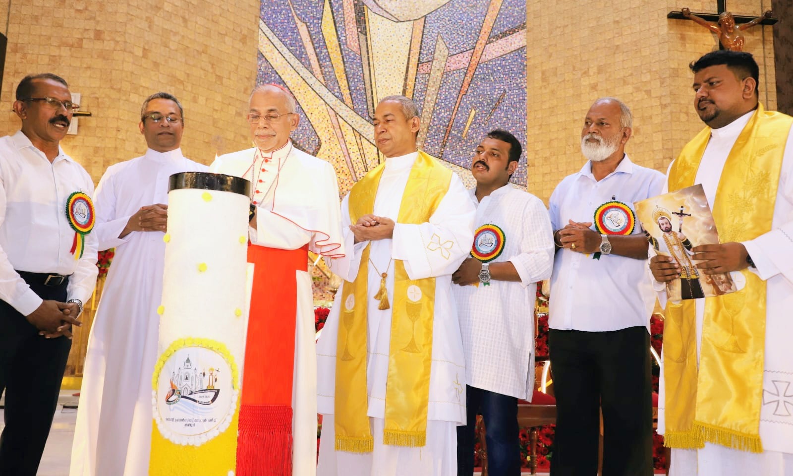 കലൂർ സെന്റ് ഫ്രാൻസിസ് സേവ്യർ പുതിയ ദേവാലയത്തിന്റെ ജൂബിലി ആഘോഷങ്ങൾ ഉദ്ഘാടനം ചെയ്തു