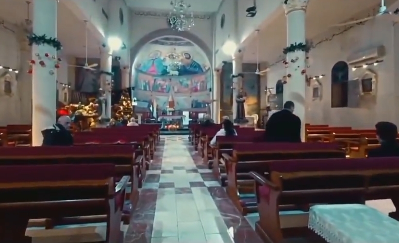 ഗാസയില് ഇസ്രായേലി വ്യോമാക്രമണം; വിശുദ്ധ കുര്ബാനയ്ക്കിടെ ദേവാലയത്തില് പ്രകമ്പനം