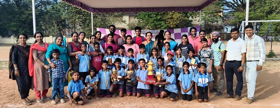 സെന്റ്. പീറ്റേഴ്സ് എൽ പി സ്കൂൾ ഓവറോൾ ചാമ്പ്യൻമാർ