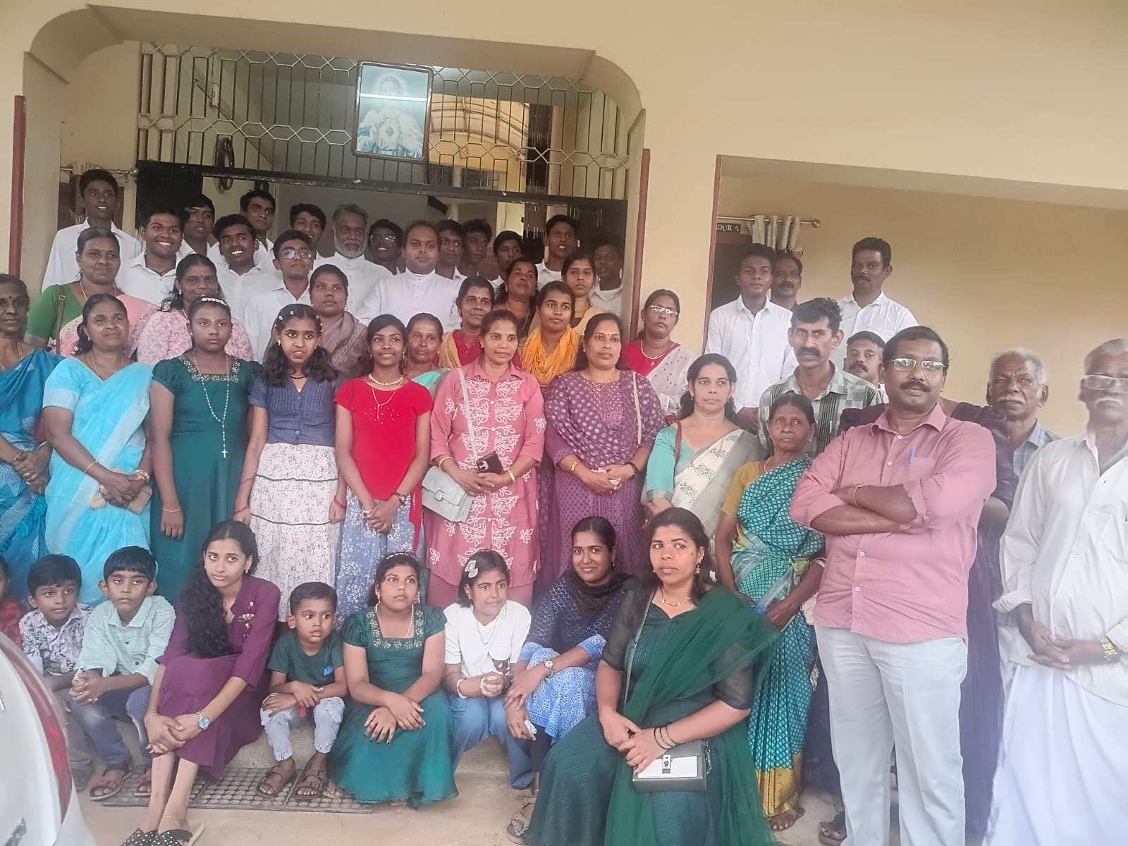 മൈനർ സെമിനാരി സന്ദർശിച്ച് പൊൻവിള ഇടവക