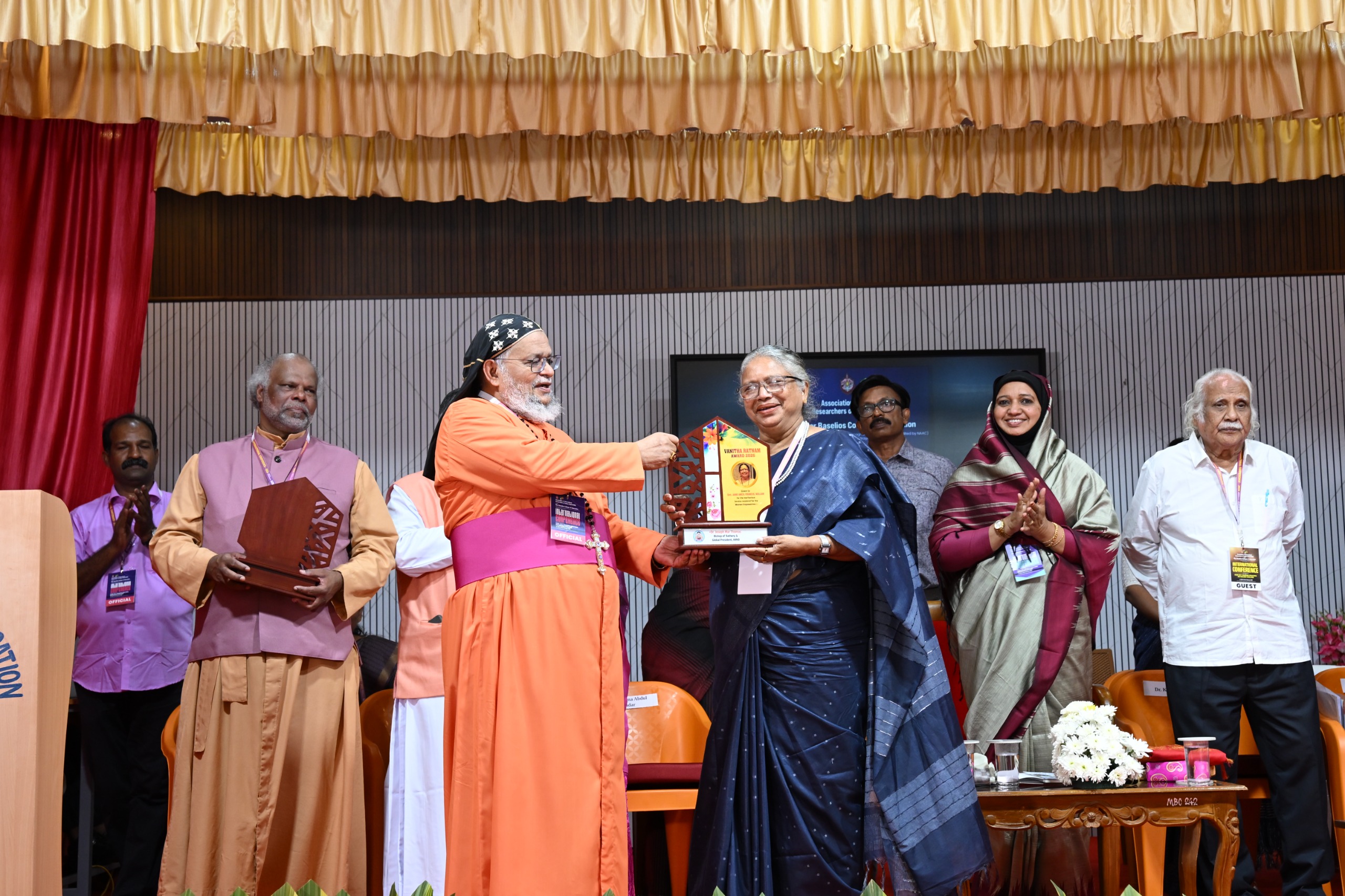 വനിതാ രത്നം അവാർഡ് -2026; ശ്രീമതി. ജെയിൻ ആൻസിൽ ഫ്രാൻസിസിന്