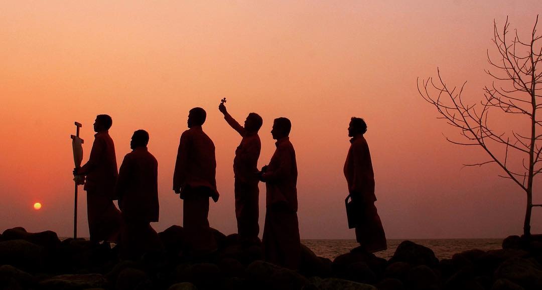 ദേവാസ്ത് – അരൂപത്തിലേക്കുള്ള വിളി