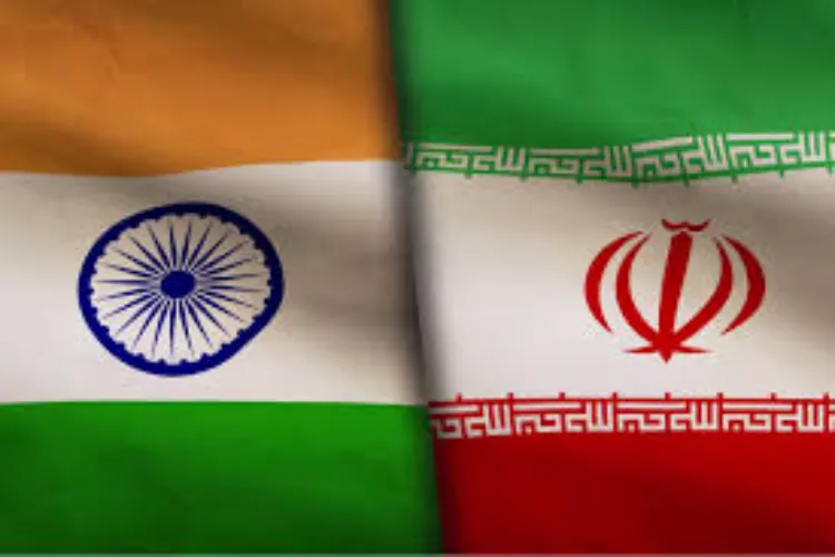 ഇറാനിലുള്ള ഇന്ത്യൻ പൗരന്മാര് രാജ്യം വിടണമെന്ന് ഇന്ത്യന് എംബസി നിര്ദേശം 'ഇറാനില് ഇപ്പോഴും തുടരുന്ന ഇന്ത്യക്കാര്, നിലവിലെ സംഭവവികാസങ്ങളുടെ പശ്ചാത്തലത്തില് എത്രയും വേഗം രാജ്യം വിടണമെന്ന് എംബസിയുടെ മുന്നറിയിപ്പ്.