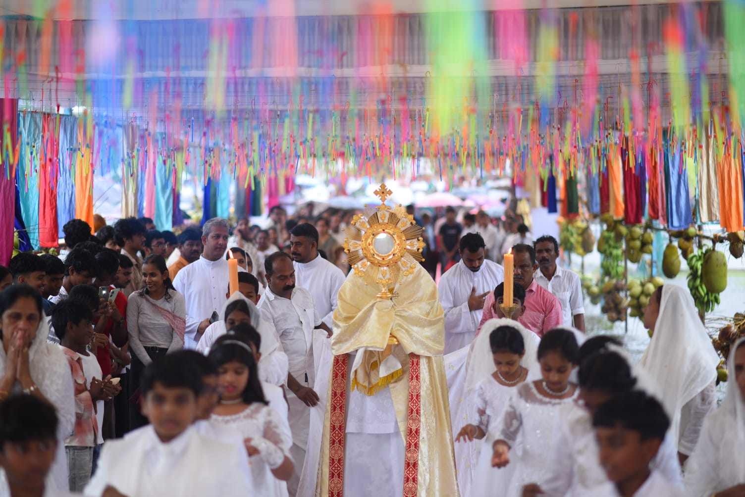 മിഷൻ മേഖലയിൽ അറിവിൻ്റെ വെളിച്ചമേകാൻ ബോൾഗാട്ടി ഇടവകയുടെ ദിവ്യകാരുണ്യ പന്തൽ