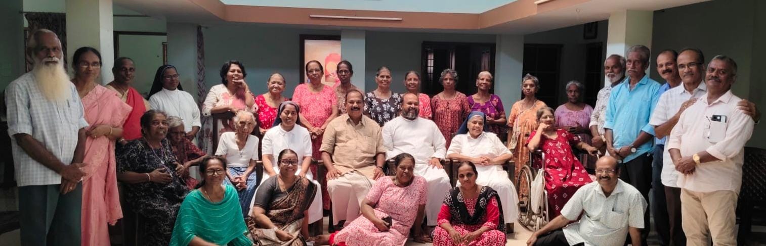 കെ.സി.വൈ.എം മുൻകാല പ്രവർത്തകരുടെ കൂട്ടായ്മ കാരുണ്യത്തിന്റെ മാതൃകയായി