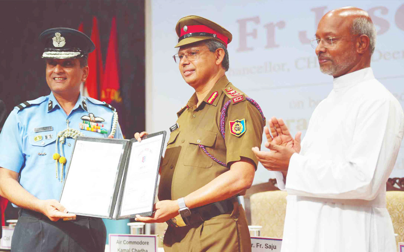 ഫാ. ഡോ. ജോസഫ് സി.സിക്ക് എൻസിസി ഓണററി കേണൽ പദവി