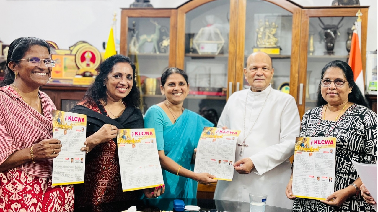 കെ എൽ സി ഡബ്ല്യൂ എ ആറുമാസത്തെ പ്രവർത്തന റിപ്പോർട്ട് ‘മാഗ്നിഫിക്കാത്ത്’ കൈമാറി