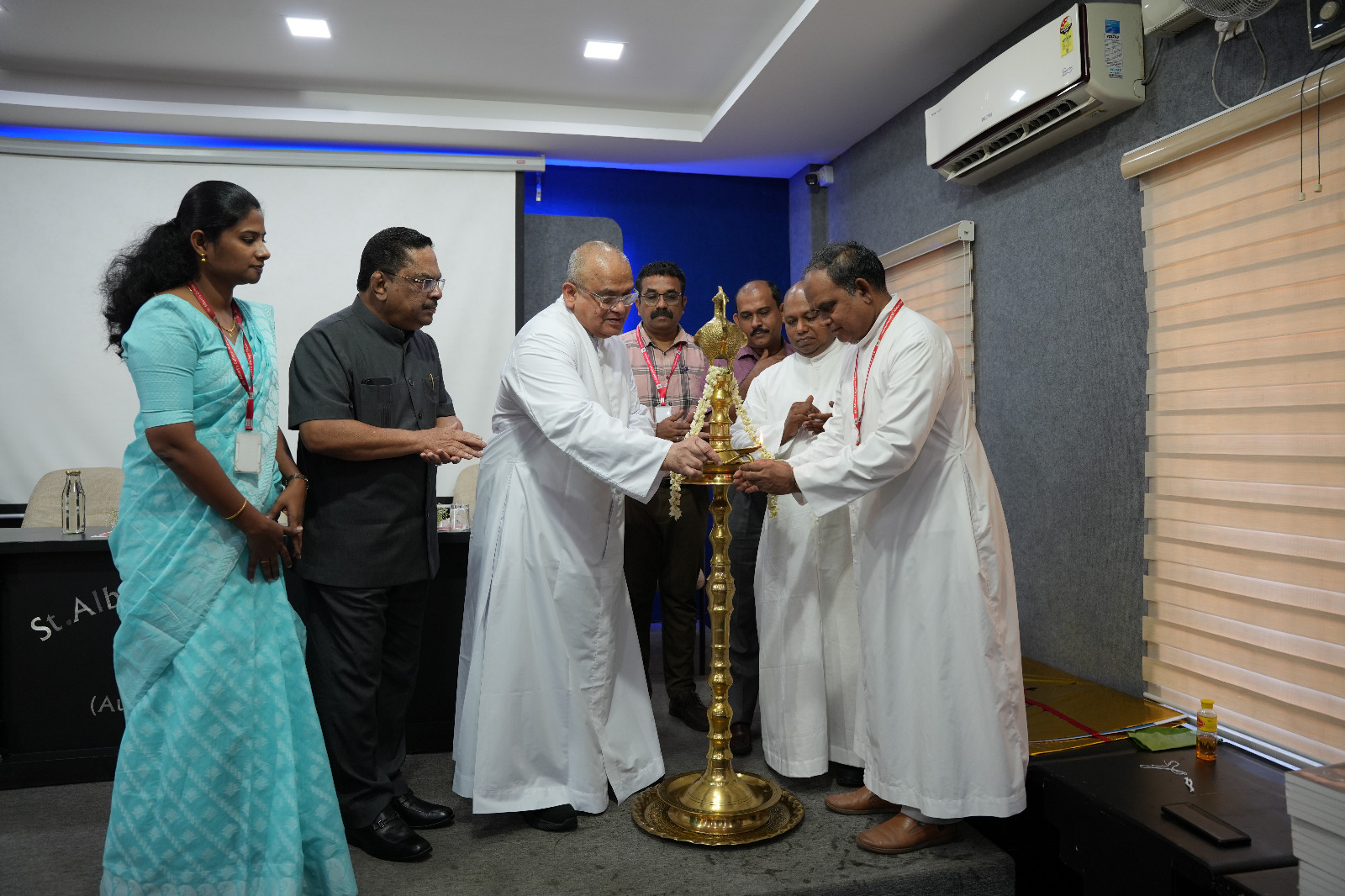 ലൂർദ് ആശുപത്രി ഹൃദയദിനാഘോഷം സംഘടിപ്പിച്ചു