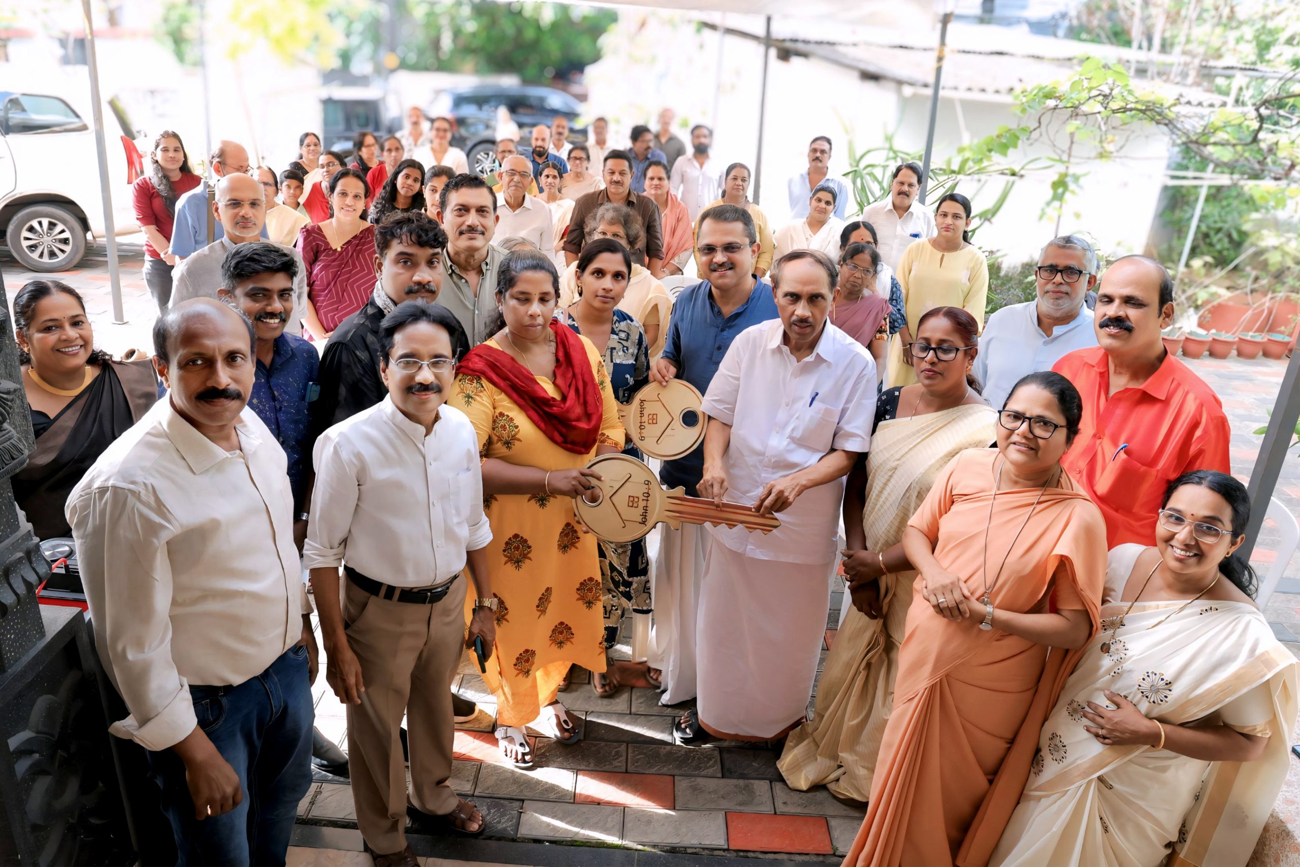 സിസ്റ്റര് ലിസി ചക്കാലയ്ക്കലിന്റെ നേതൃത്വത്തില്മൂന്നു വീടുകള് കൂടി കൈമാറി